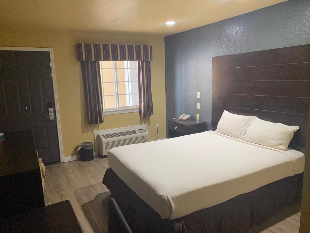 Woodridge Inn And Suites 迈阿密 外观 照片